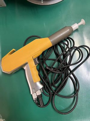 Substrat logam Powder Coating Electrostatic Gun Dengan Semprotan Otomatis Dan Booth Ilmiah